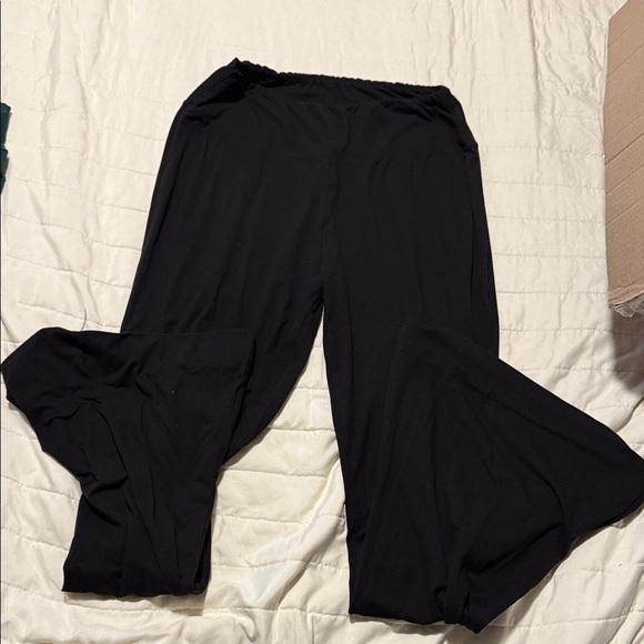 Chic Black Women's Leggings - Picture 1 of 1